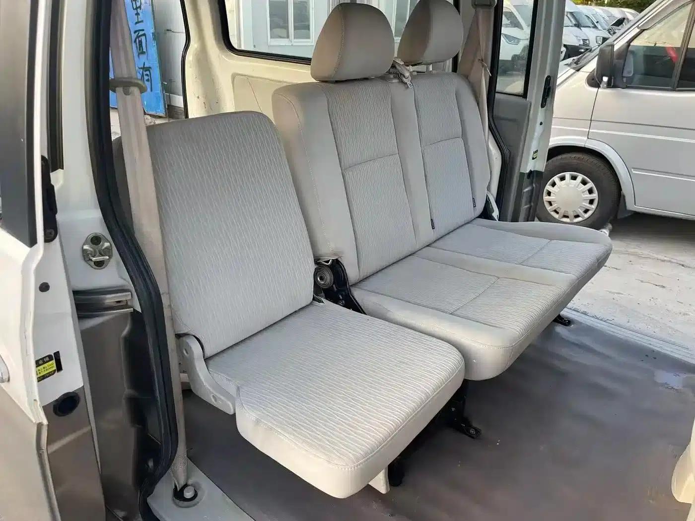 New Hiace X30L 2018 1.5L Wealth Edition DLCG14 — миниатюра 8