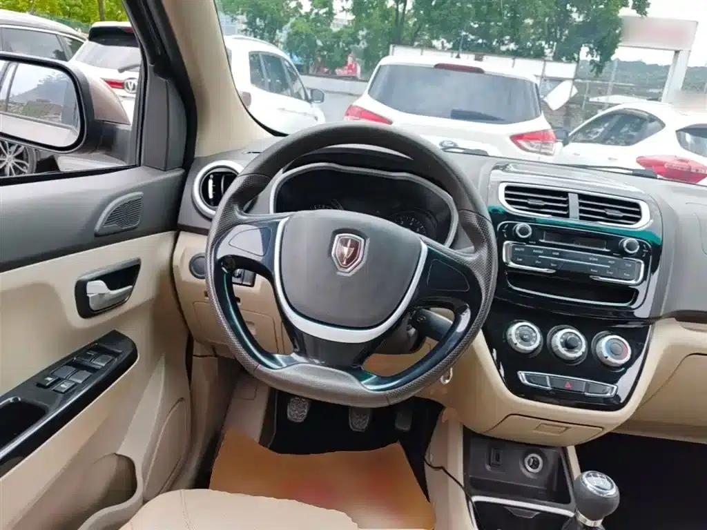 Brilliance Jinbei 750 2016 Model 1.5L Luxury Edition — миниатюра 11