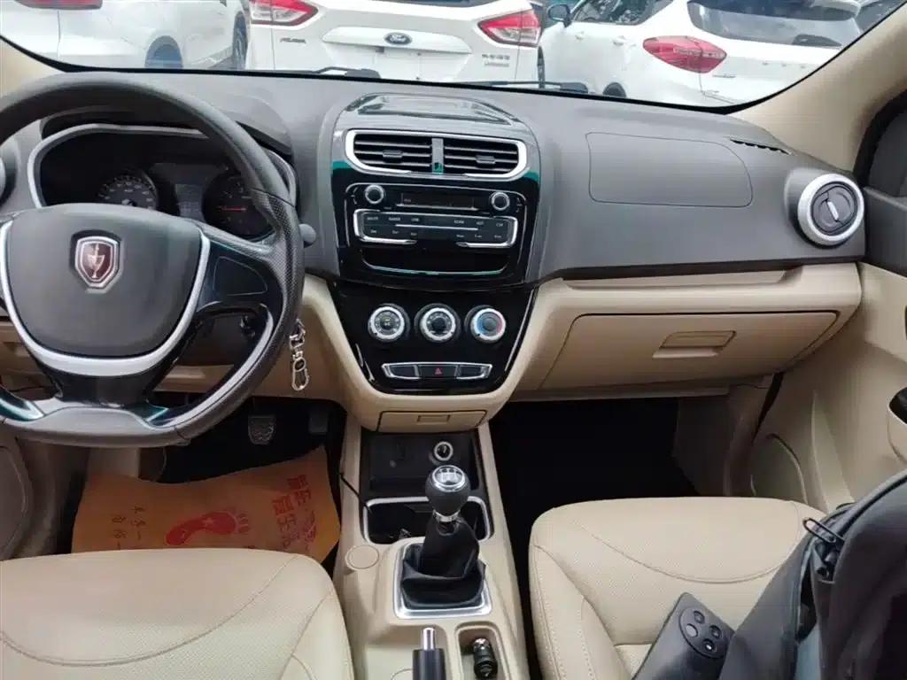 Brilliance Jinbei 750 2016 Model 1.5L Luxury Edition — миниатюра 13