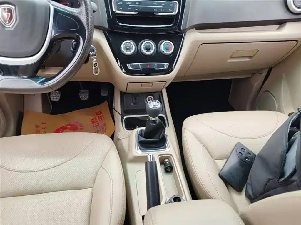 Brilliance Jinbei 750 2016 Model 1.5L Luxury Edition — миниатюра 14