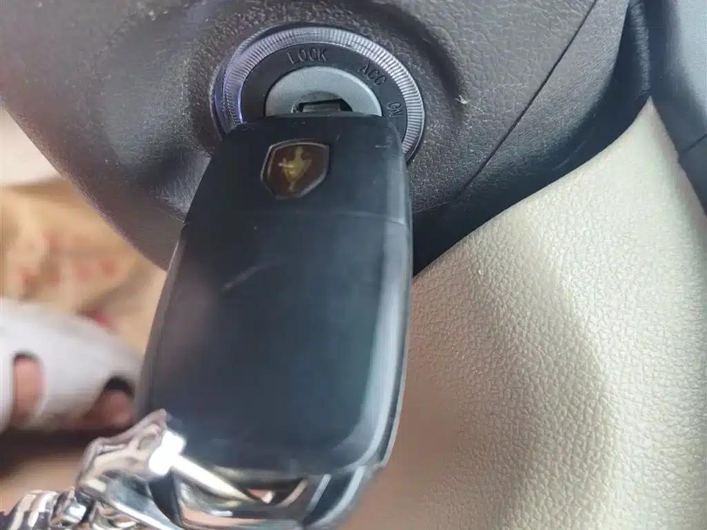 Brilliance Jinbei 750 2016 Model 1.5L Luxury Edition — миниатюра 9
