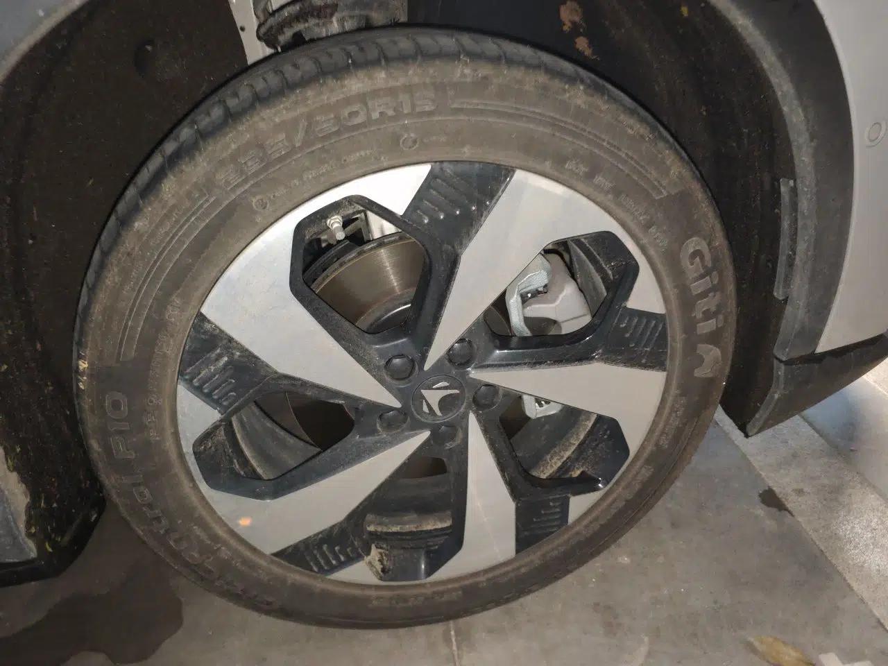 ARCFOX Alpha T5 2026 Model Pure Electric 660 Yuanjing Divine Driving Version — миниатюра 8