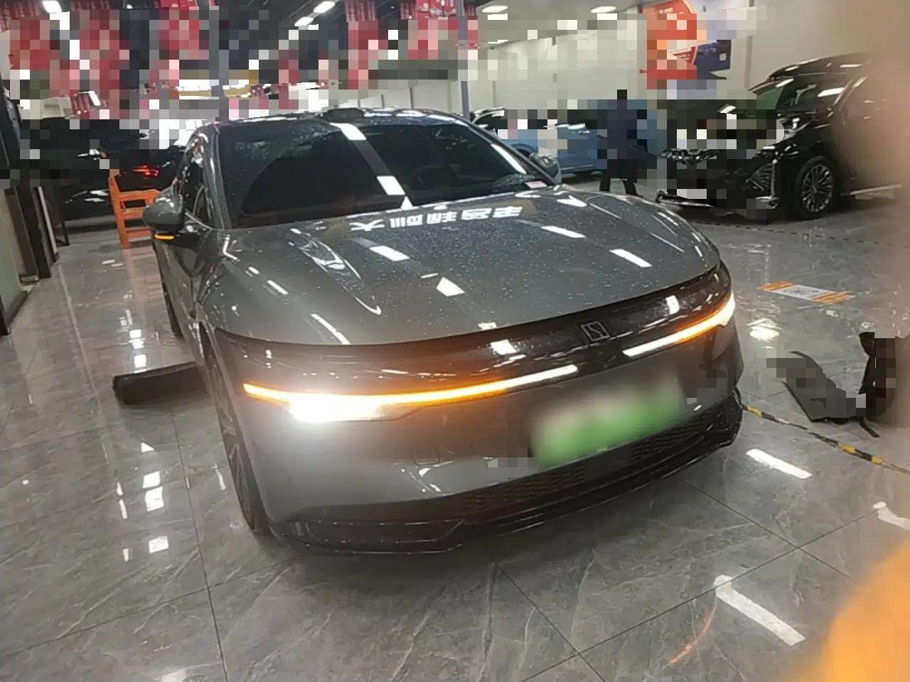 Zeekr 007 2025 Rear-Drive Intelligent Driving Version 75 kWh — миниатюра 3