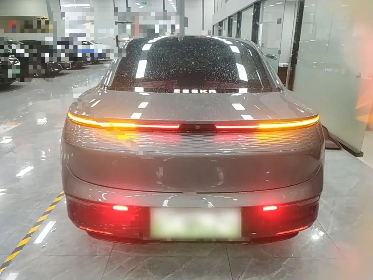 Zeekr 007 2025 Rear-Drive Intelligent Driving Version 75 kWh — миниатюра 5