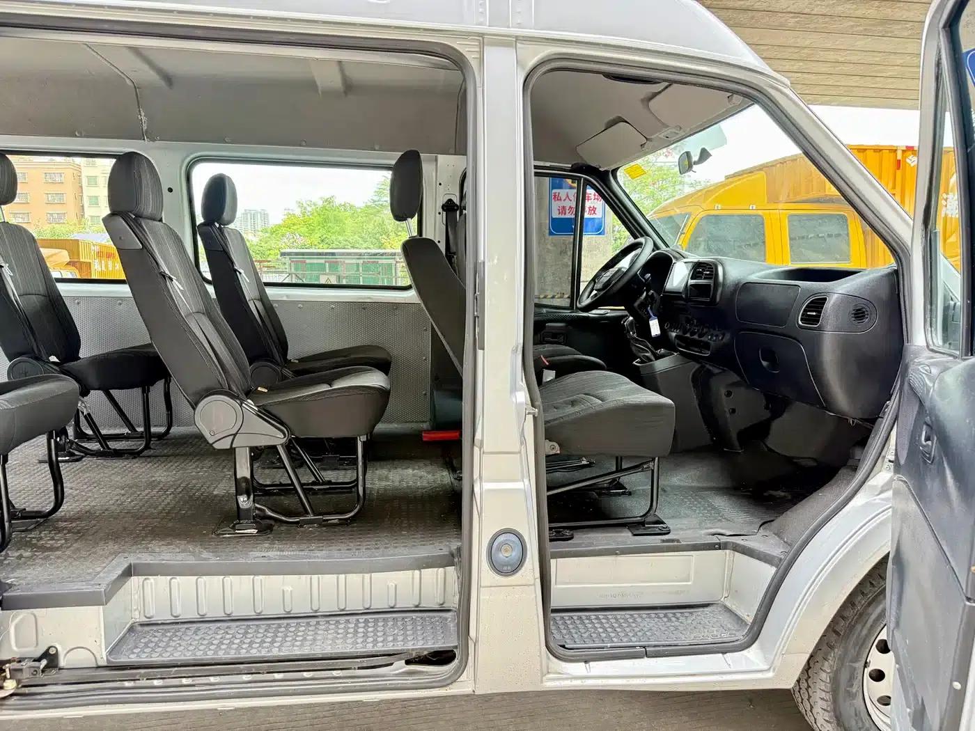 Teshun 2021 2.8T Space King Taurus Edition Long Wheelbase Mid-High Roof Single Rear Tire - Stepped 6 Seats Diesel National VI JX493 — миниатюра 11