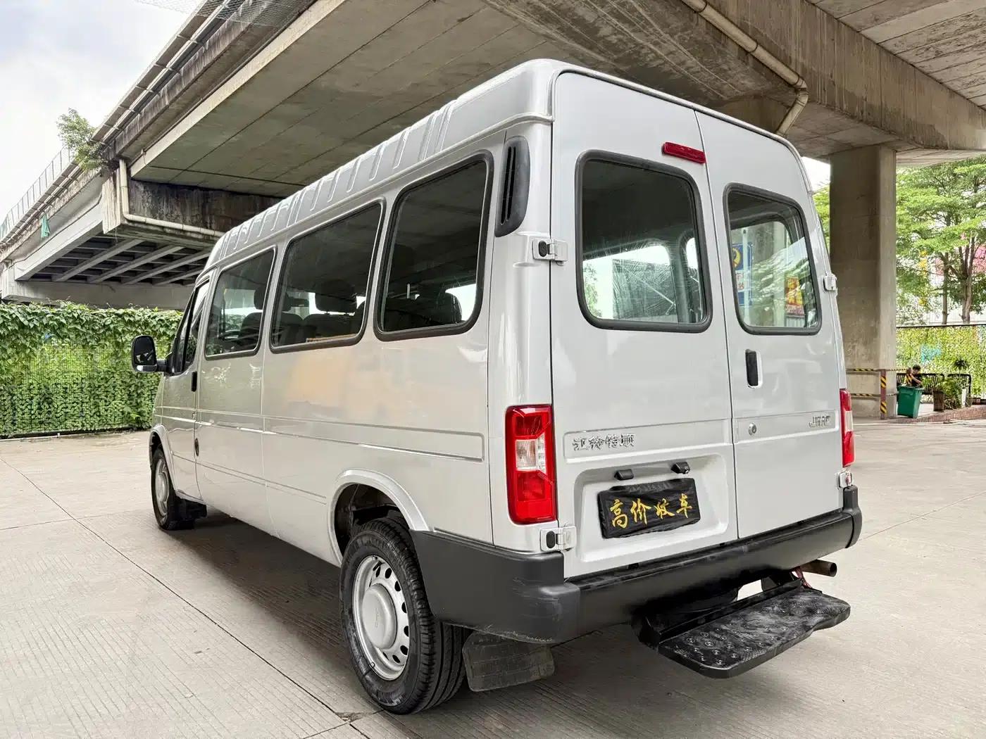 Teshun 2021 2.8T Space King Taurus Edition Long Wheelbase Mid-High Roof Single Rear Tire - Stepped 6 Seats Diesel National VI JX493 — миниатюра 7
