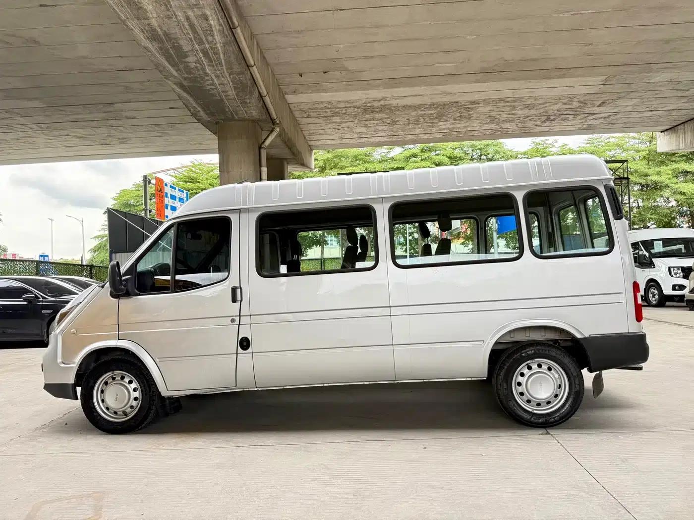 Teshun 2021 2.8T Space King Taurus Edition Long Wheelbase Mid-High Roof Single Rear Tire - Stepped 6 Seats Diesel National VI JX493 — миниатюра 8
