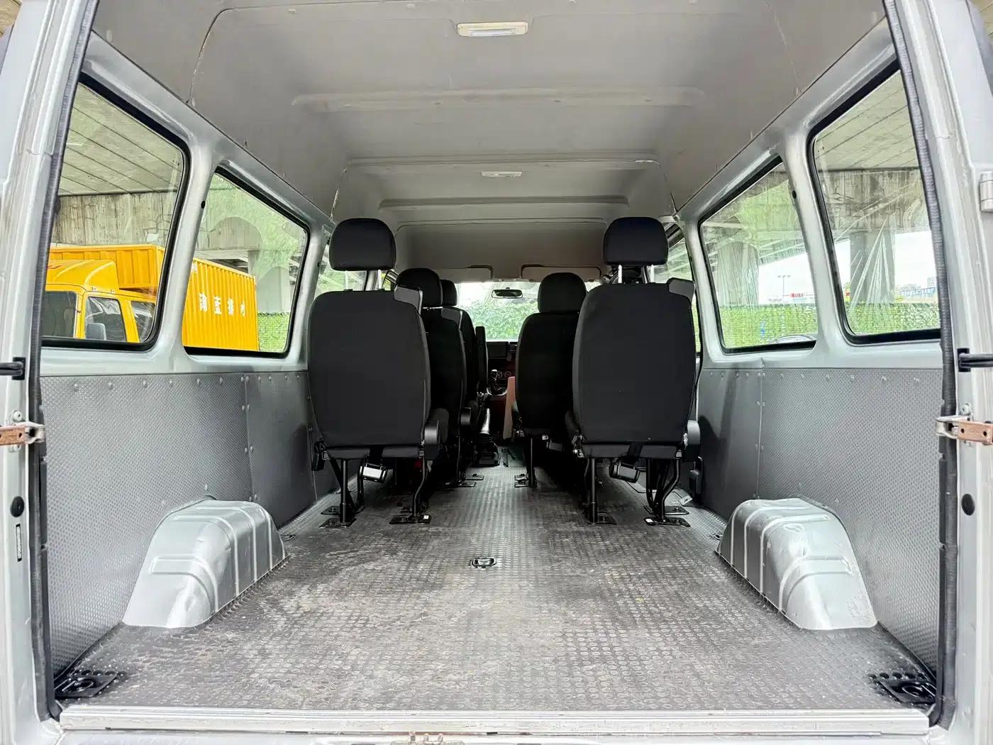 Teshun 2021 2.8T Space King Taurus Edition Long Wheelbase Mid-High Roof Single Rear Tire - Stepped 6 Seats Diesel National VI JX493 — миниатюра 10