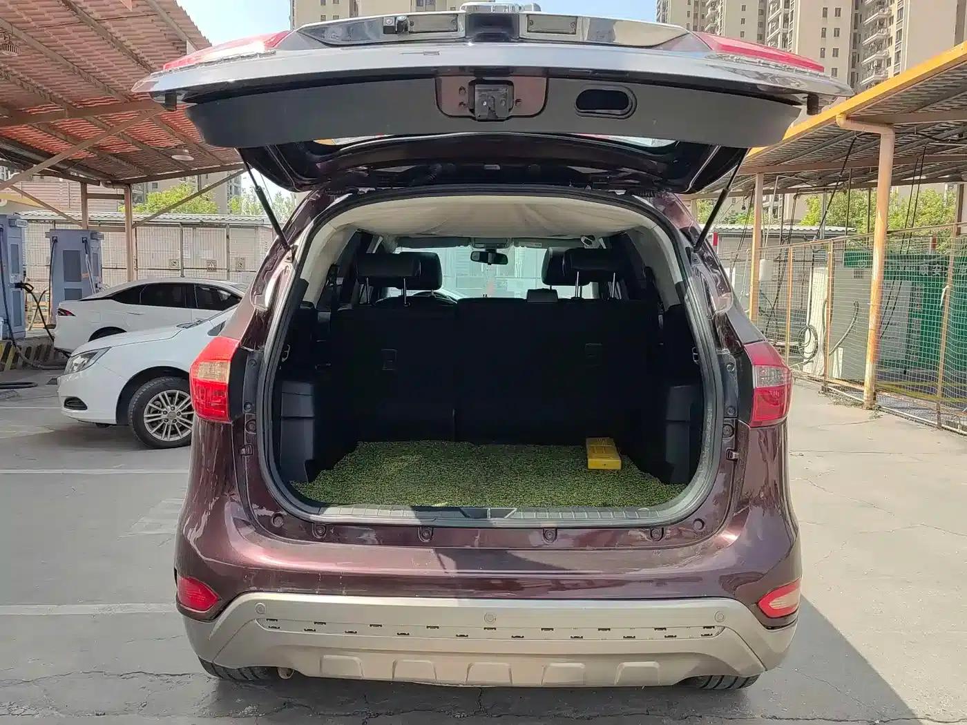 Yusheng S350 2017 2.0T Automatic 2WD Diesel Luxury Sunroof Edition 5-Seater — миниатюра 8