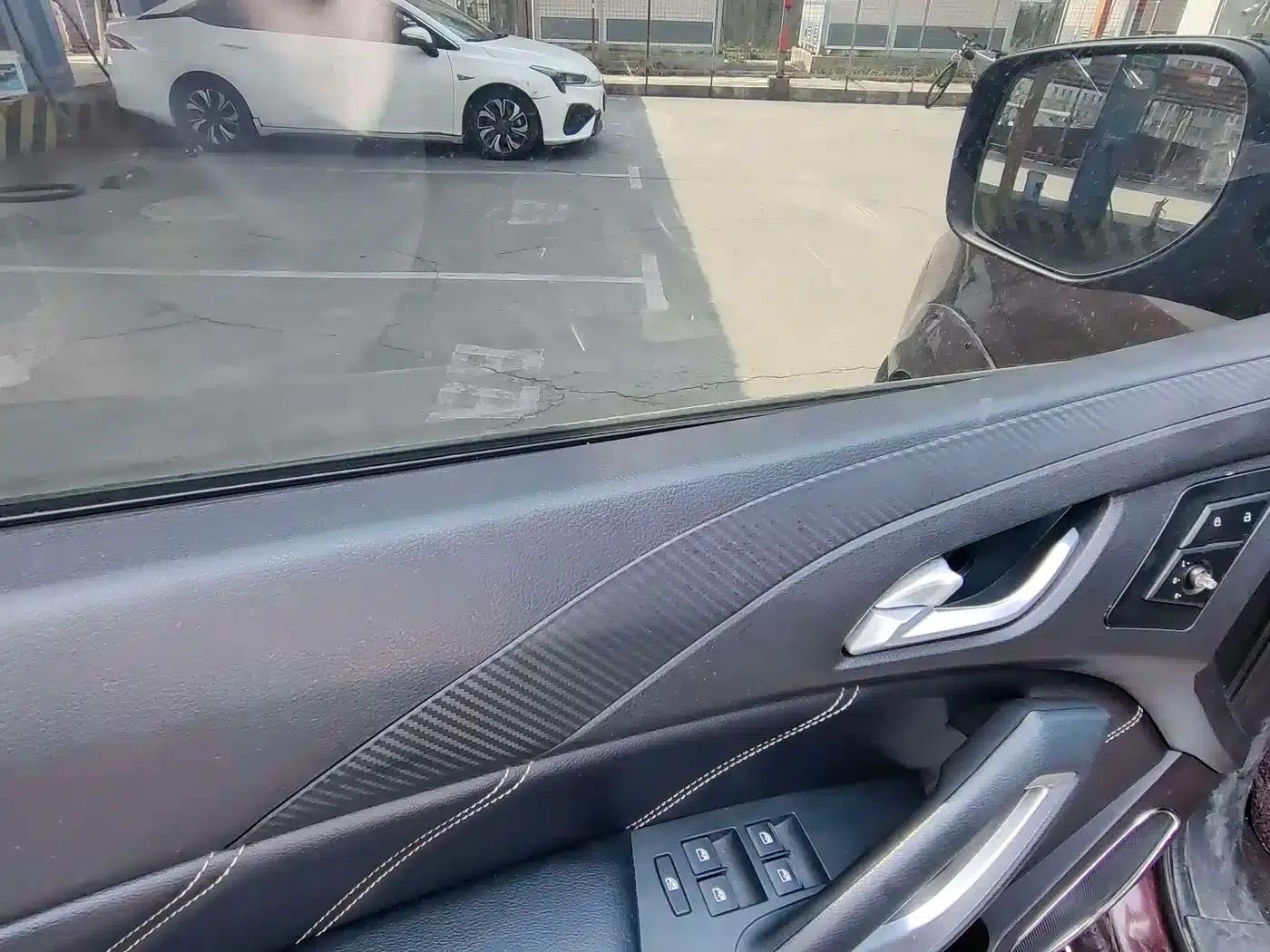Yusheng S350 2017 2.0T Automatic 2WD Diesel Luxury Sunroof Edition 5-Seater — миниатюра 9