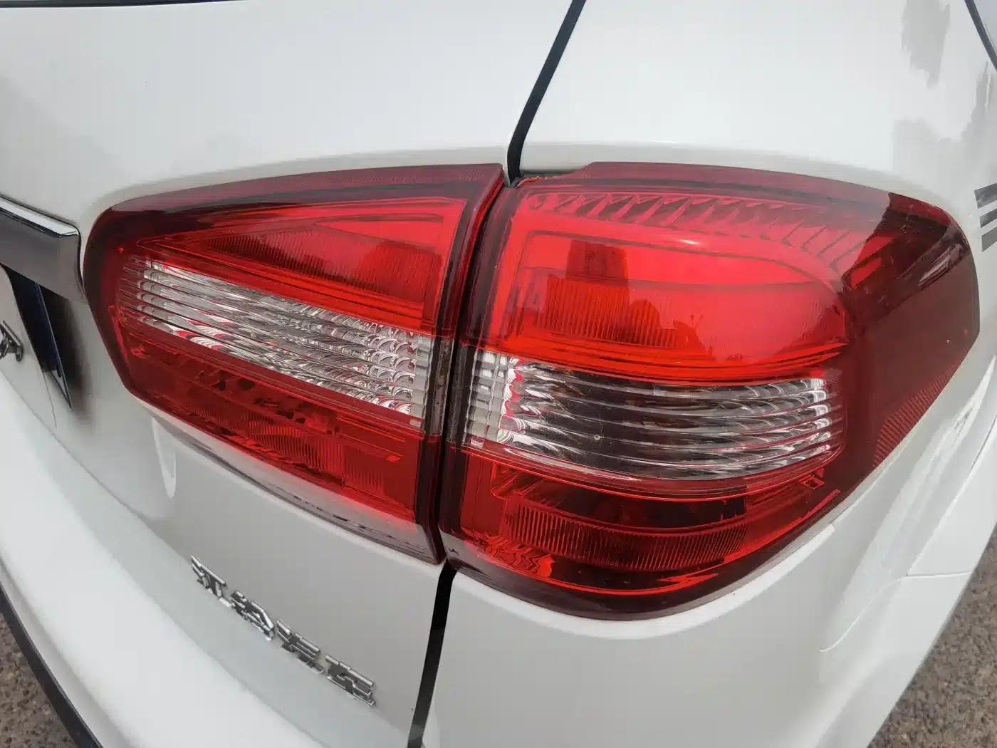 Yusheng S350 2013 2.4T Automatic 2WD Diesel Super Luxury 5-Seater — миниатюра 8
