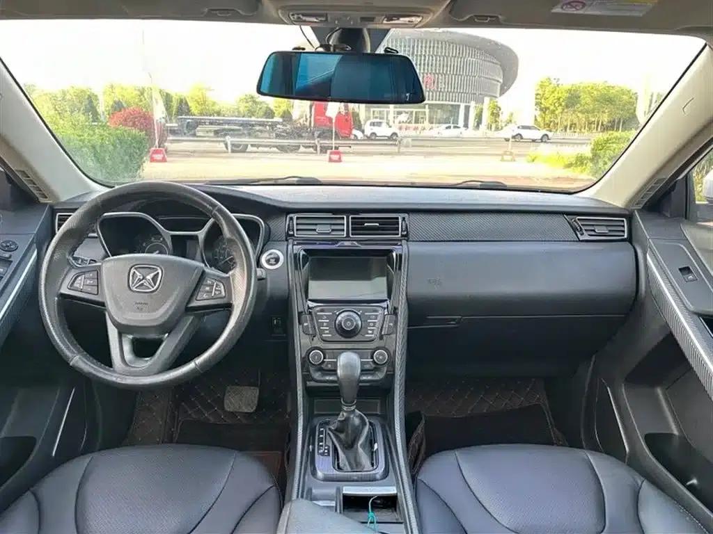 Yusheng S330 2016 1.5L GTDi Automatic 2WD Premium Edition — миниатюра 9