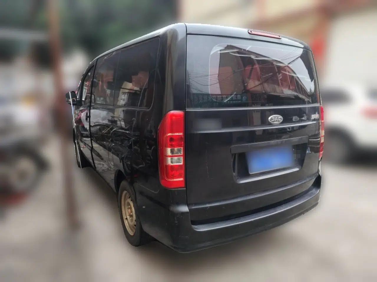 JAC Refine M3 2018 1.6L Express Edition 7-Seater — миниатюра 4