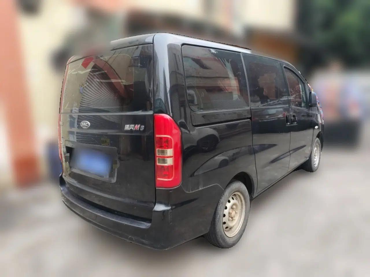 JAC Refine M3 2018 1.6L Express Edition 7-Seater — миниатюра 6