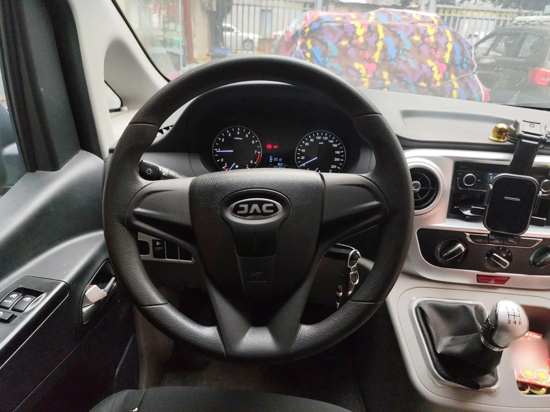 JAC Refine M3 2018 1.6L Express Edition 7-Seater — миниатюра 9