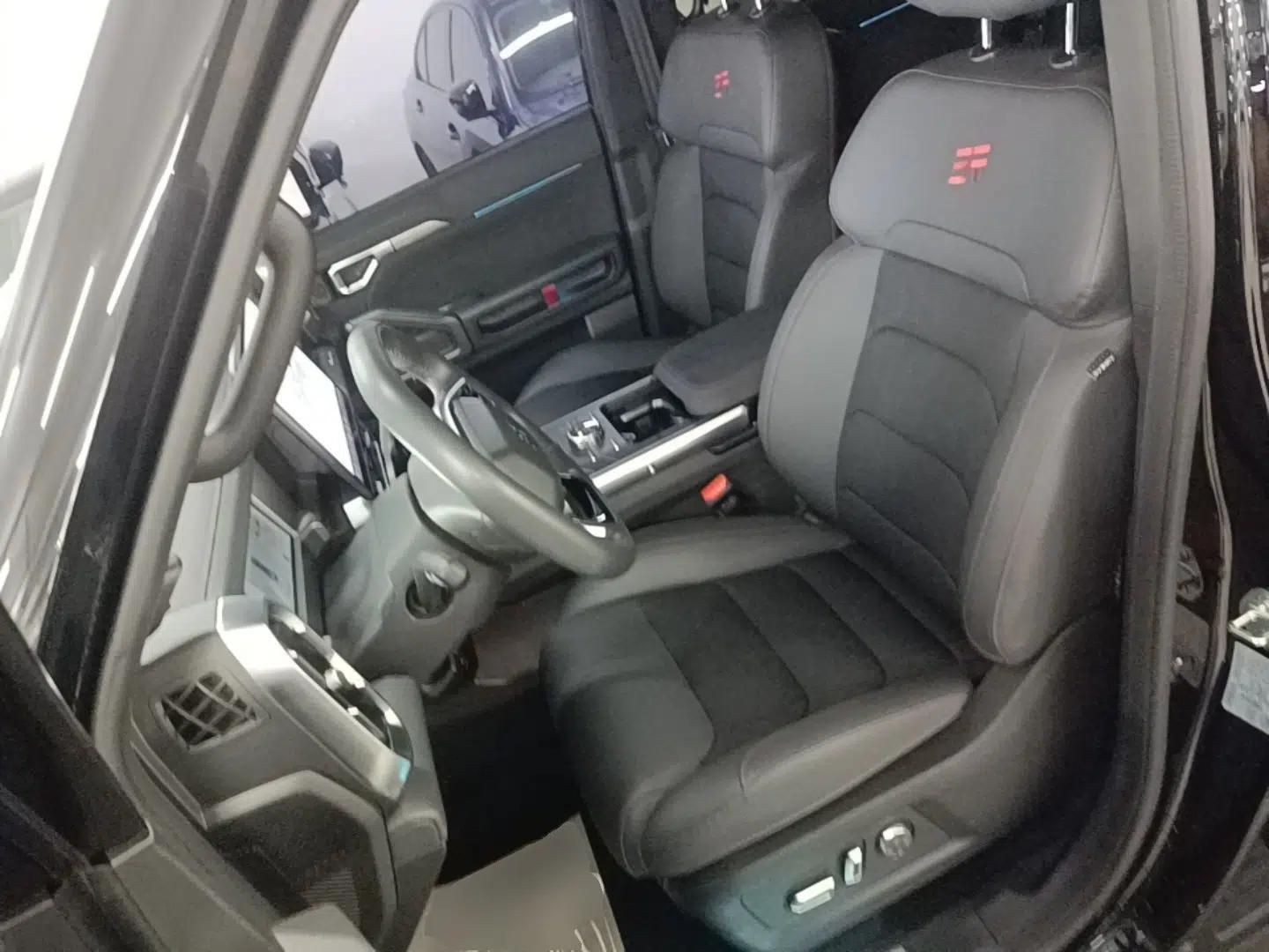 JETOUR Shanhai Traveler C-DM 2024 C-DM 208KM Mountain & Wilderness Edition — миниатюра 17