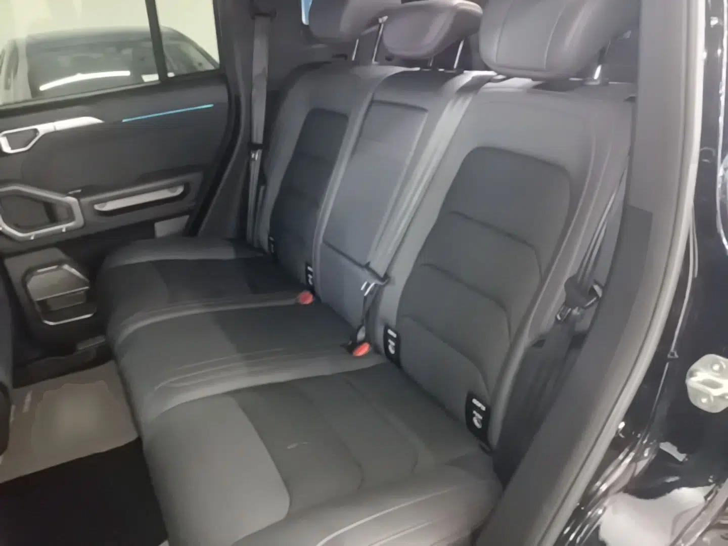 JETOUR Shanhai Traveler C-DM 2024 C-DM 208KM Mountain & Wilderness Edition — миниатюра 19