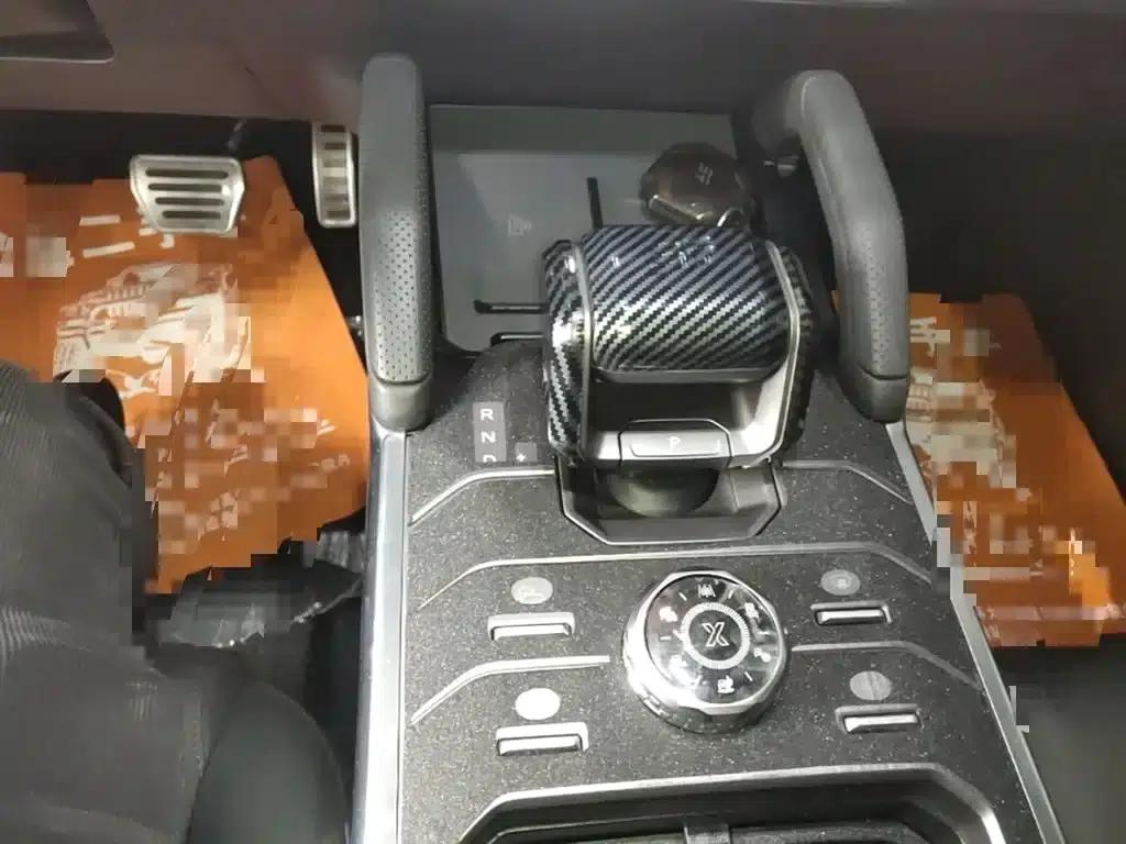 Jetour Traveler 2023 2.0T 4WD Adventure PRO — миниатюра 14