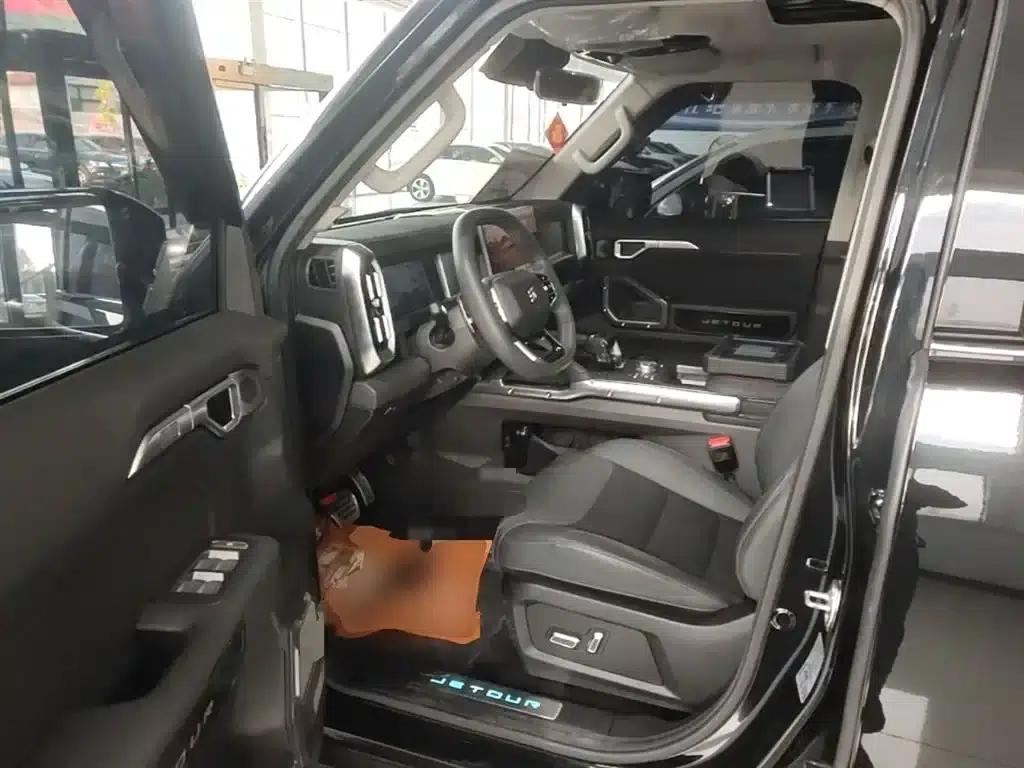 Jetour Traveler 2023 2.0T 4WD Adventure PRO — миниатюра 16