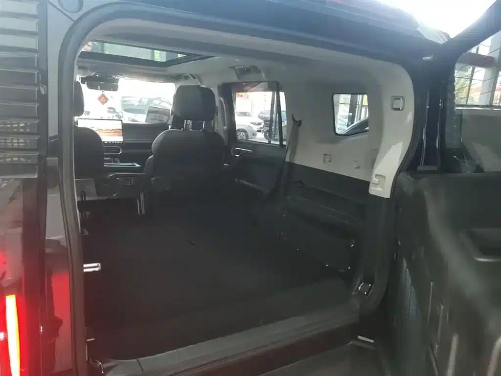 Jetour Traveler 2023 2.0T 4WD Adventure PRO — миниатюра 19