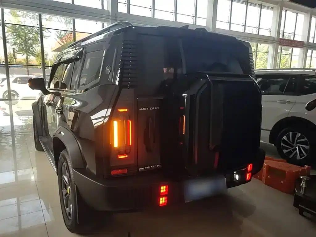 Jetour Traveler 2023 2.0T 4WD Adventure PRO — миниатюра 6