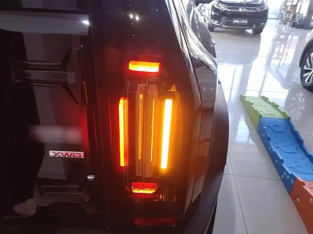 Jetour Traveler 2023 2.0T 4WD Adventure PRO — миниатюра 8