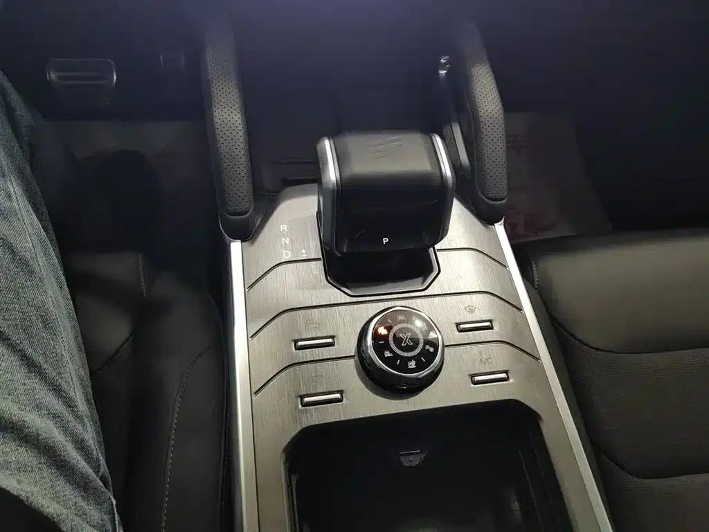 Jetour Traveler 2023 2.0T 4WD Adventure PRO — миниатюра 9