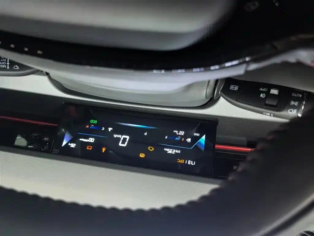 Jetour Dasheng 2026 Youth Edition 1.5T 6DCT Elite Edition — миниатюра 5