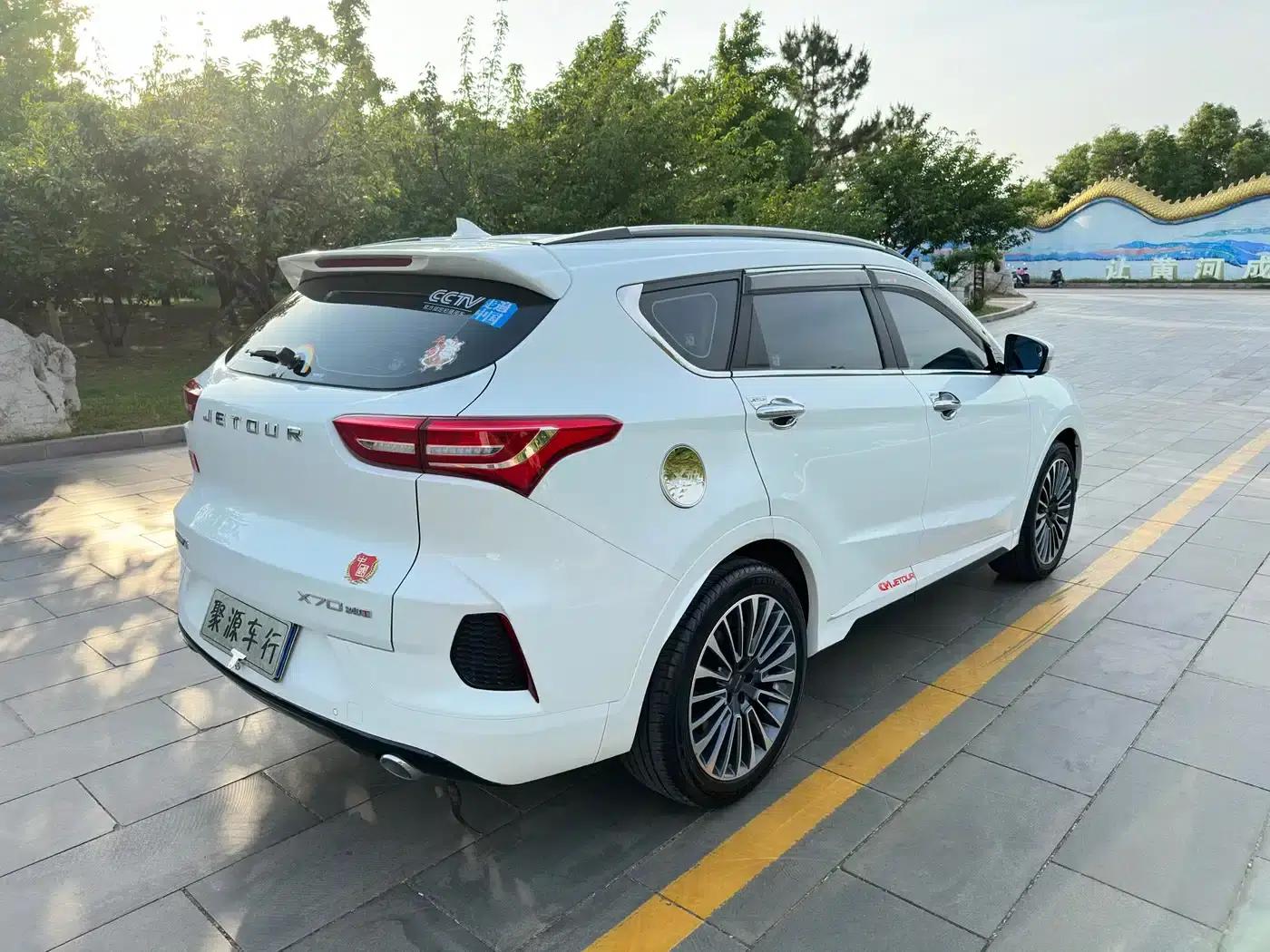 Jetour X70 2020 1.5T Manual Premium Edition 6-seater — миниатюра 4