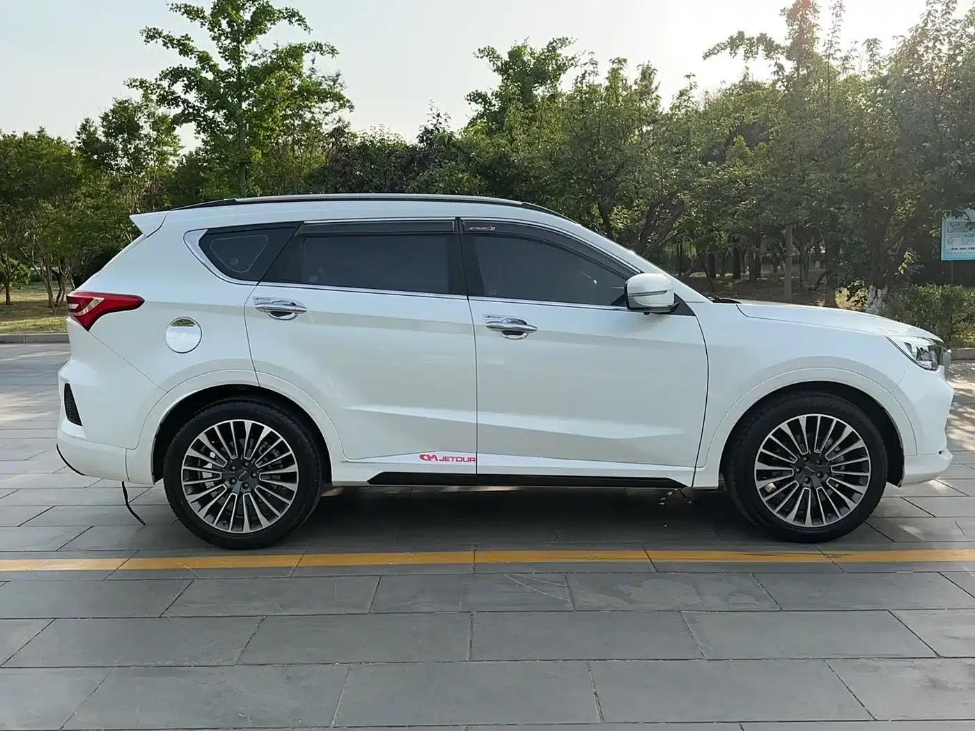 Jetour X70 2020 1.5T Manual Premium Edition 6-seater — миниатюра 8