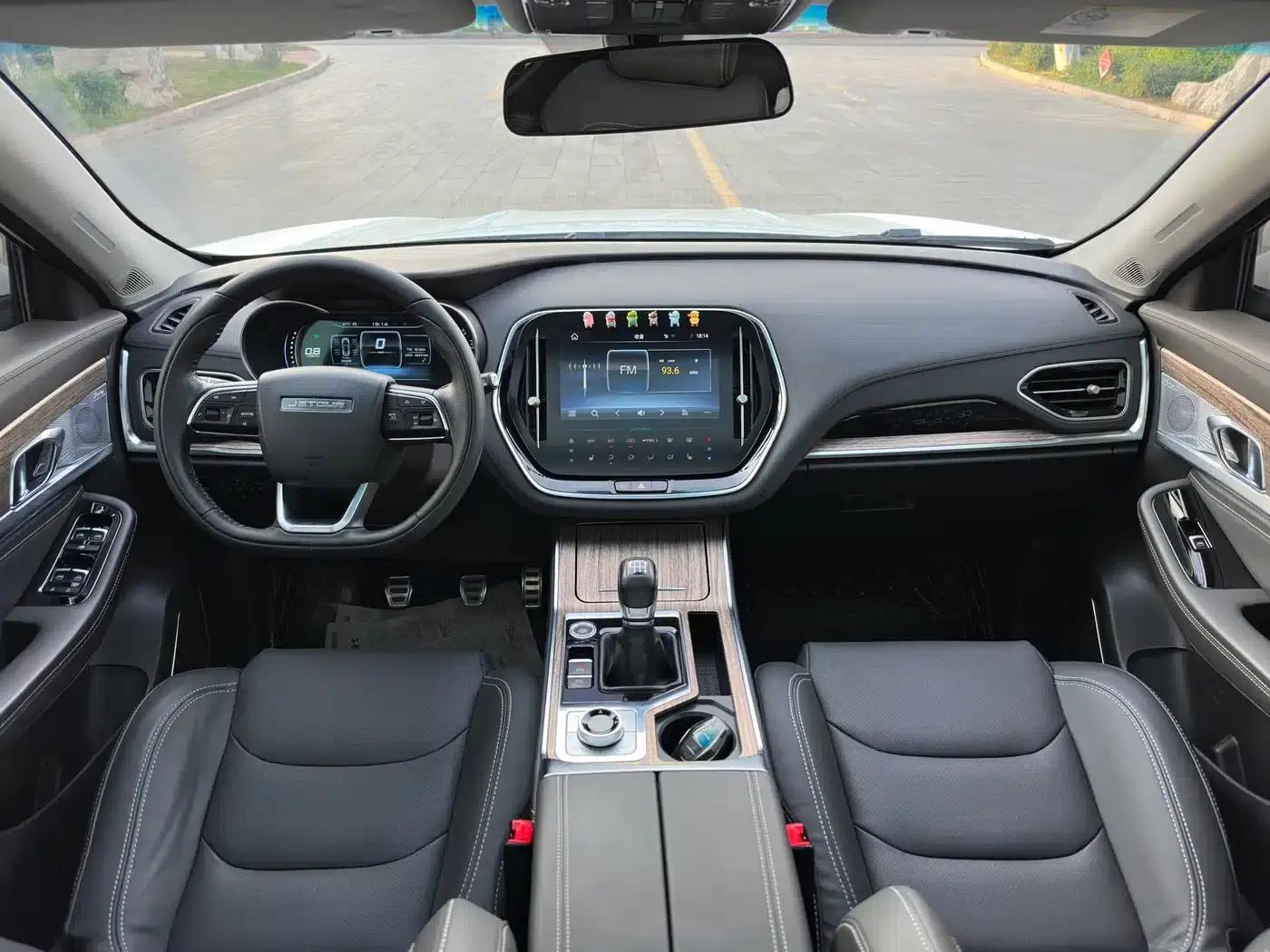 Jetour X70 2020 1.5T Manual Premium Edition 6-seater — миниатюра 9