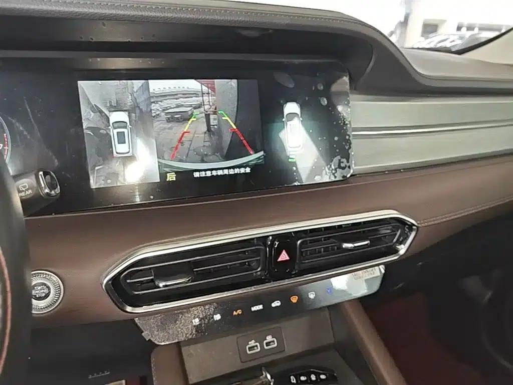 Jetour X90 PLUS 2023 1.6TD DCT Villa 5-seater — миниатюра 13