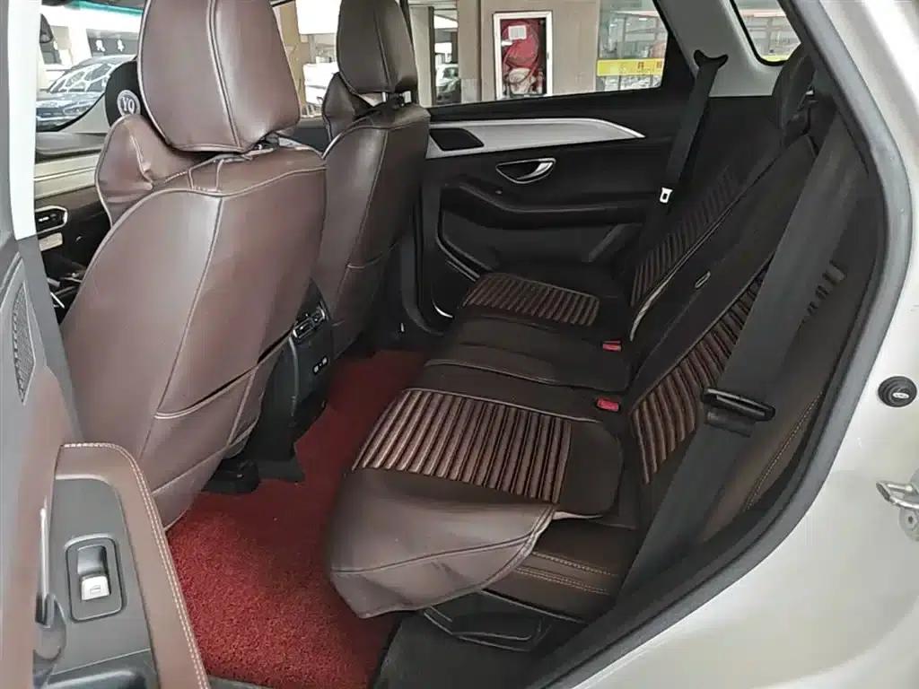 Jetour X90 PLUS 2023 1.6TD DCT Villa 5-seater — миниатюра 17