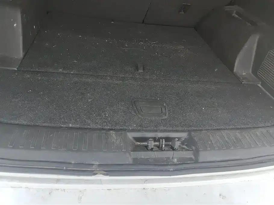 Jetour X90 2019 1.5T Automatic Premium 7-seater National V Emission Standard — миниатюра 4