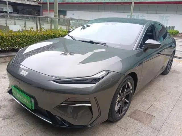 Geely Galaxy E8 2024 550 km Range Rear-Wheel-Drive PRO