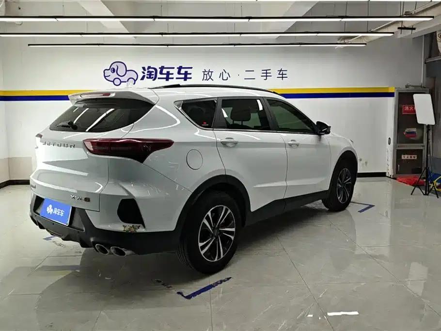 Jetour X70S 2023 1.5T DCT Glory Edition 7-seater — миниатюра 3