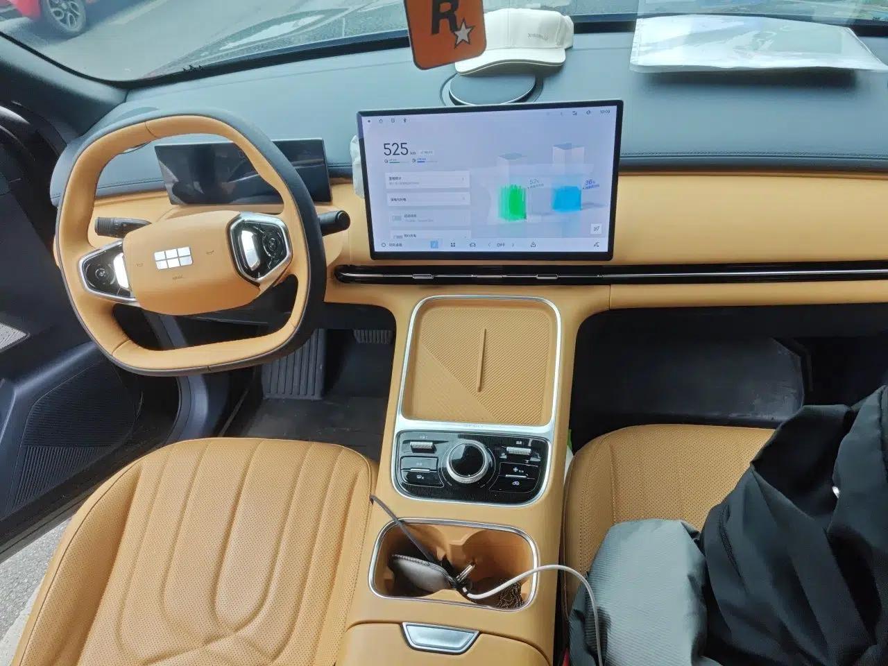 Geely Galaxy Xingjian 7 EM-i 2025 120km Launch+ Version — миниатюра 14