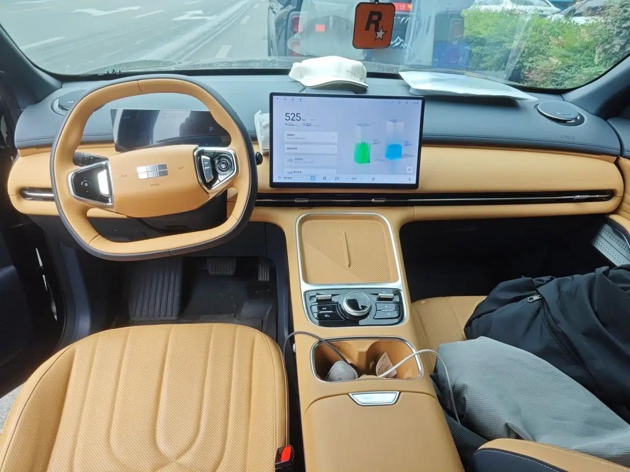 Geely Galaxy Xingjian 7 EM-i 2025 120km Launch+ Version — миниатюра 10