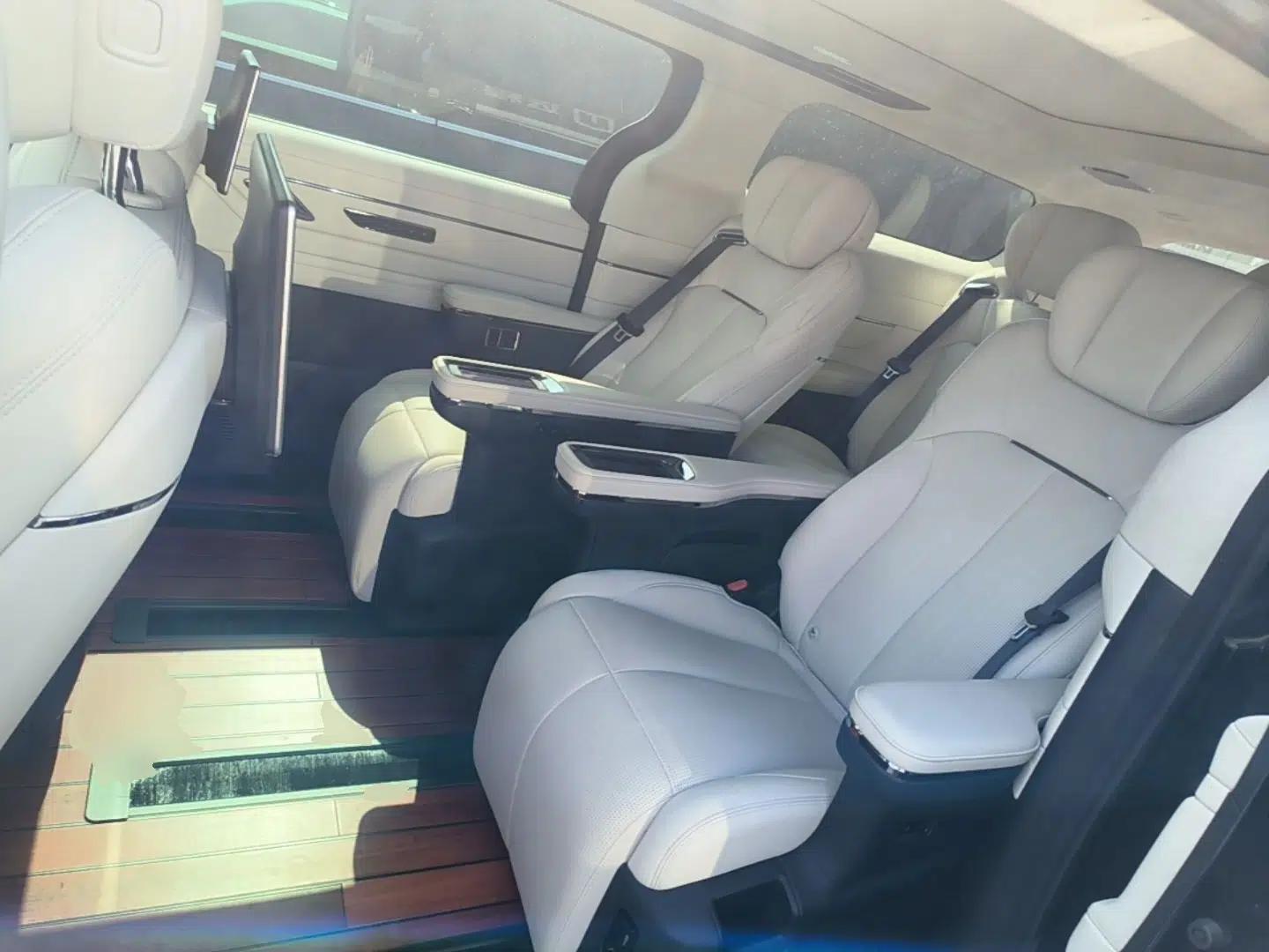 Geely Galaxy LEVC L380 2025 805 km Flagship Version All-Wheel Drive — миниатюра 19
