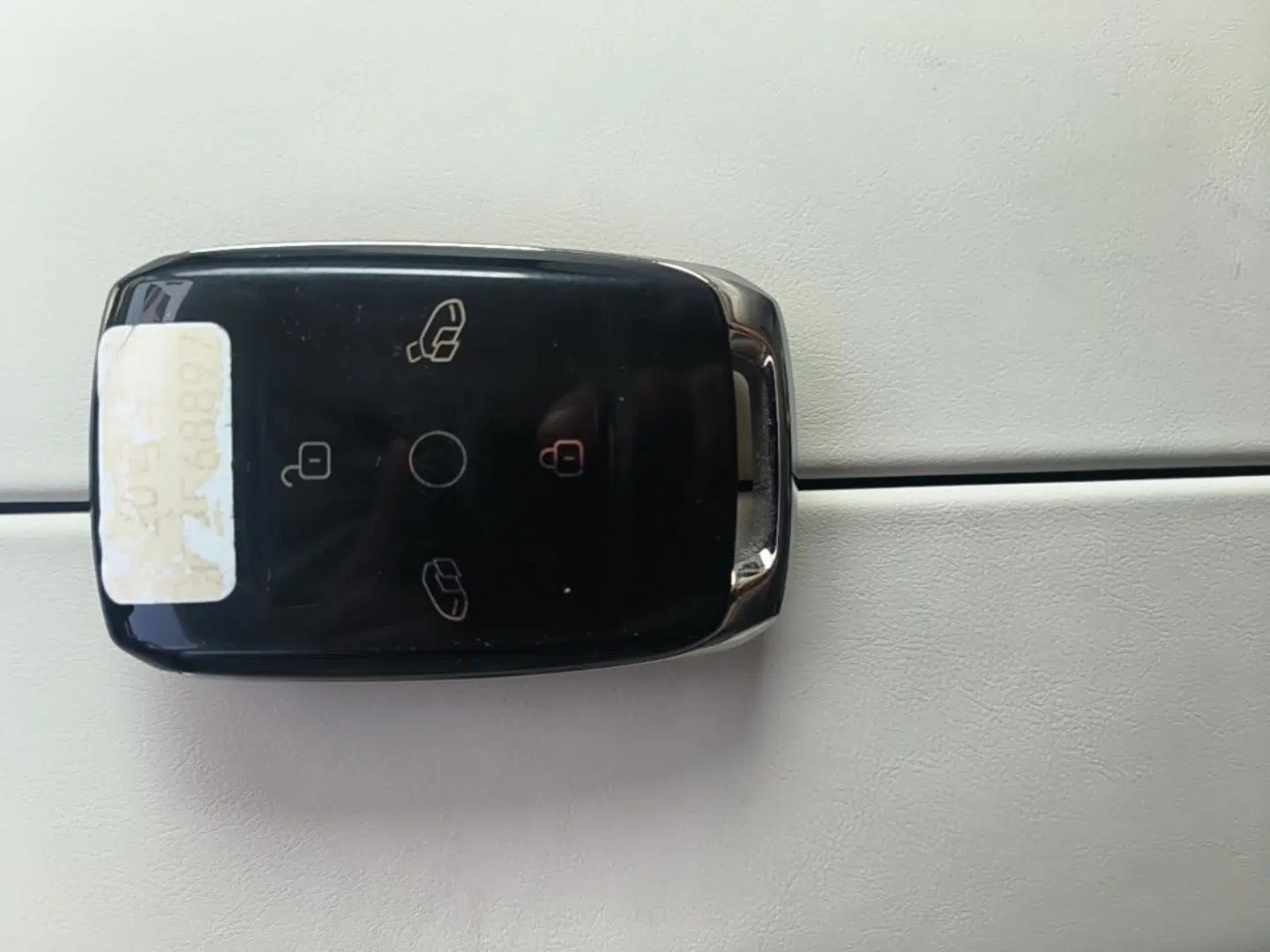 Geely Galaxy LEVC L380 2025 805 km Flagship Version All-Wheel Drive — миниатюра 22