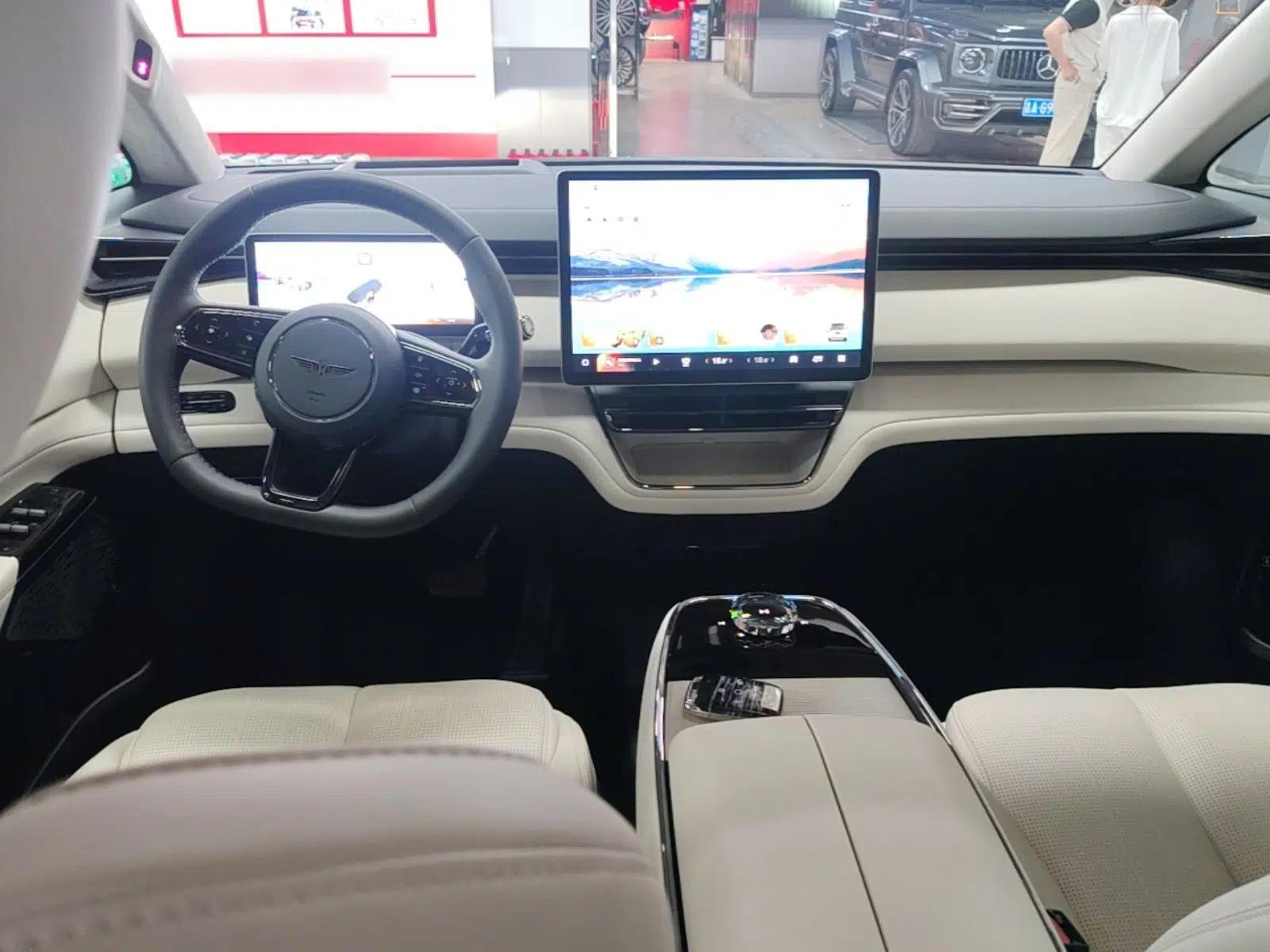 Geely Galaxy LEVC L380 2024 140-Degree 6-Seater All-Wheel-Drive Ultra — миниатюра 13