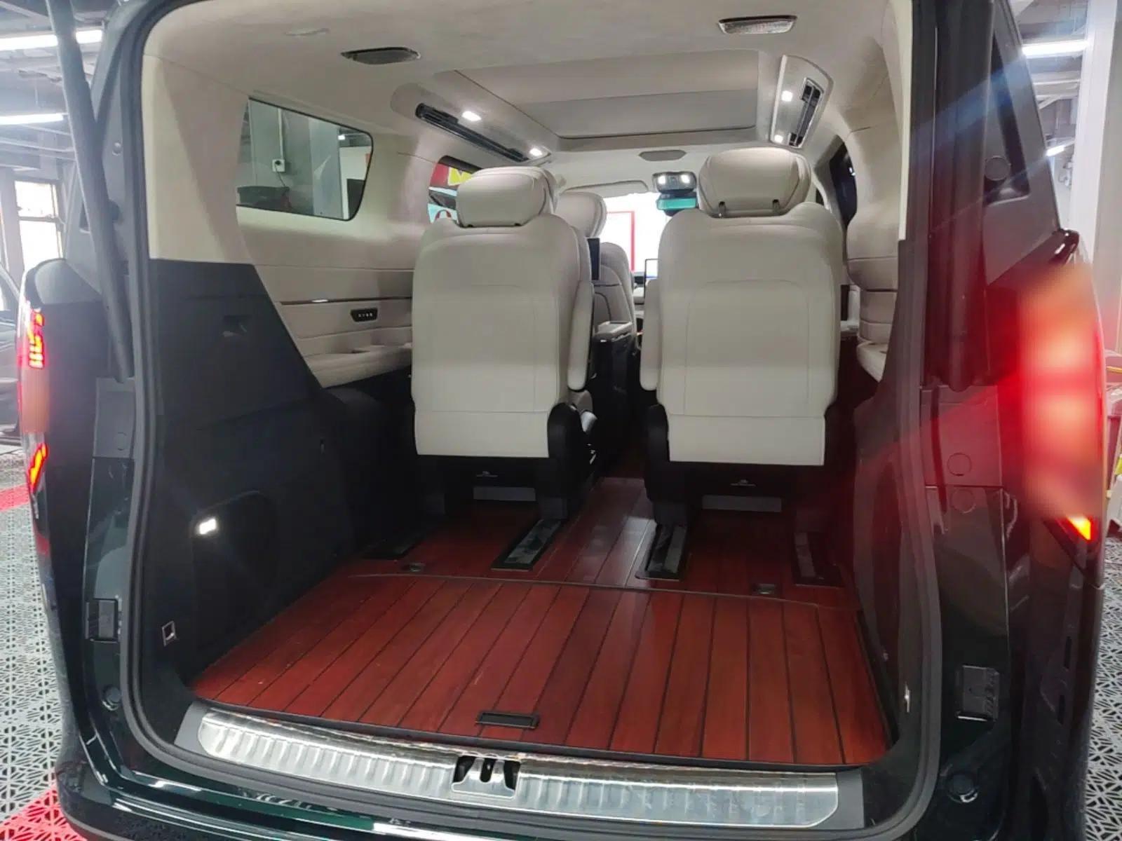 Geely Galaxy LEVC L380 2024 140-Degree 6-Seater All-Wheel-Drive Ultra — миниатюра 22