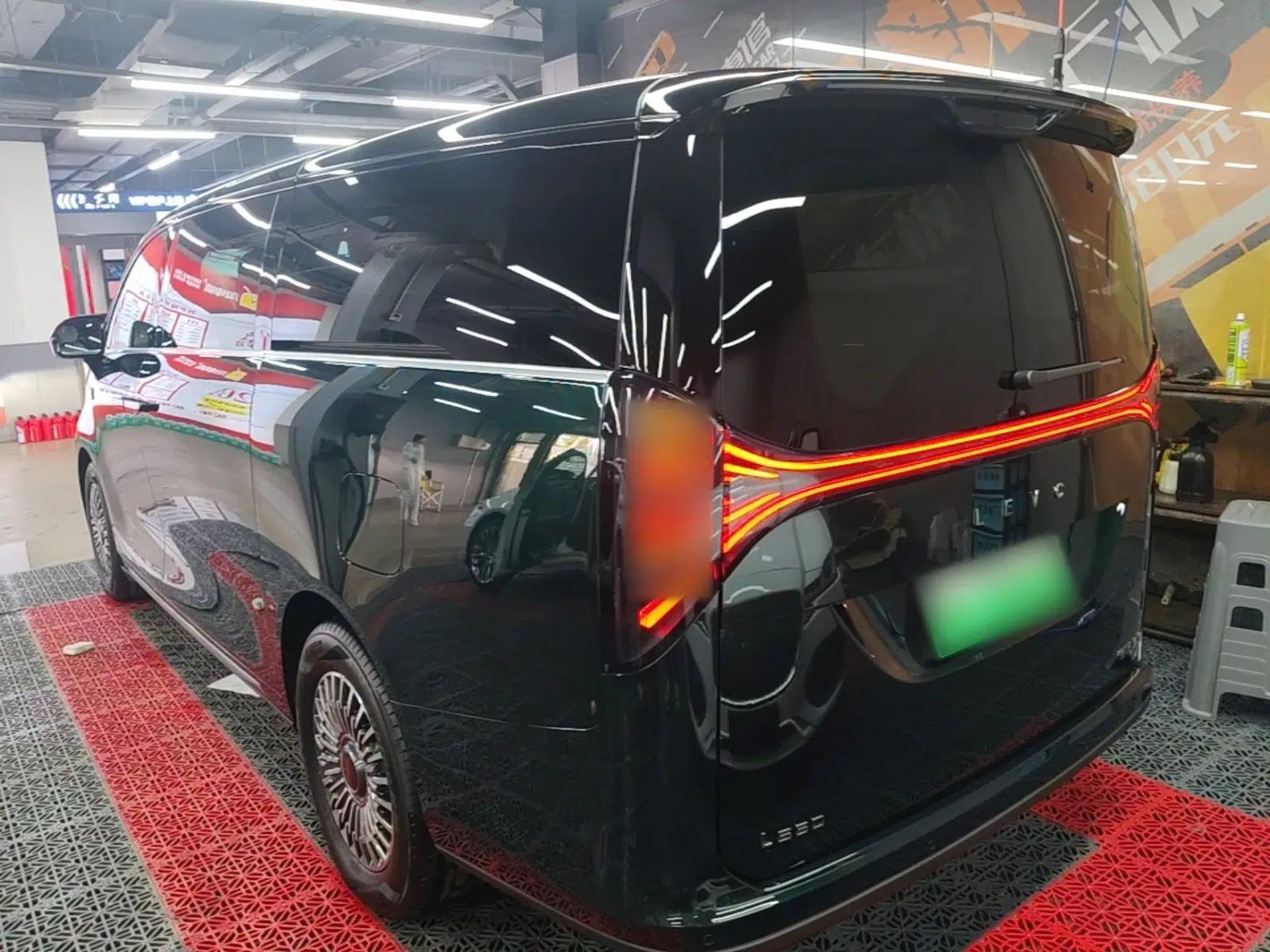 Geely Galaxy LEVC L380 2024 140-Degree 6-Seater All-Wheel-Drive Ultra — миниатюра 4