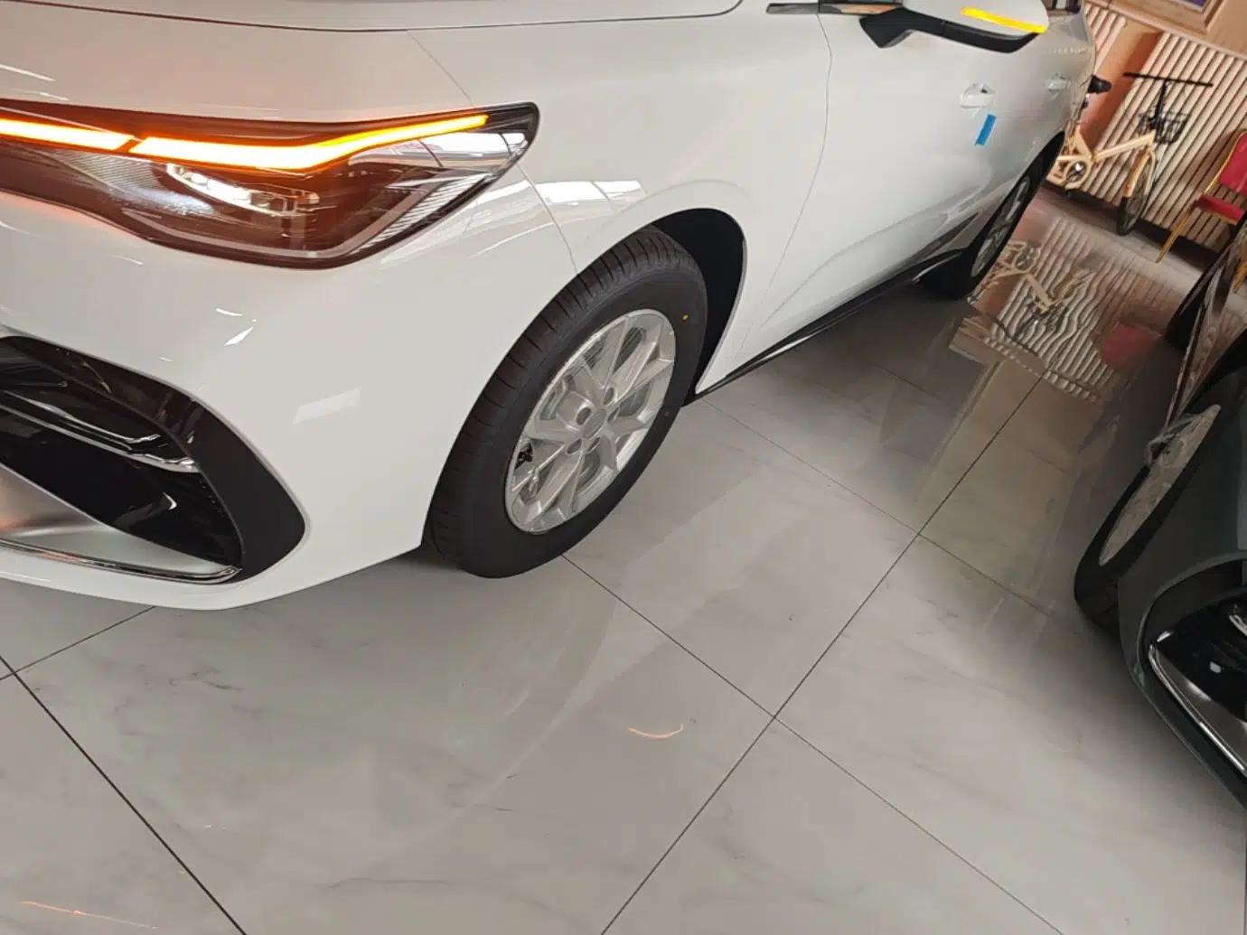 Geely Galaxy Stellar 6 2026 Model 125km Long-range Edition — миниатюра 8