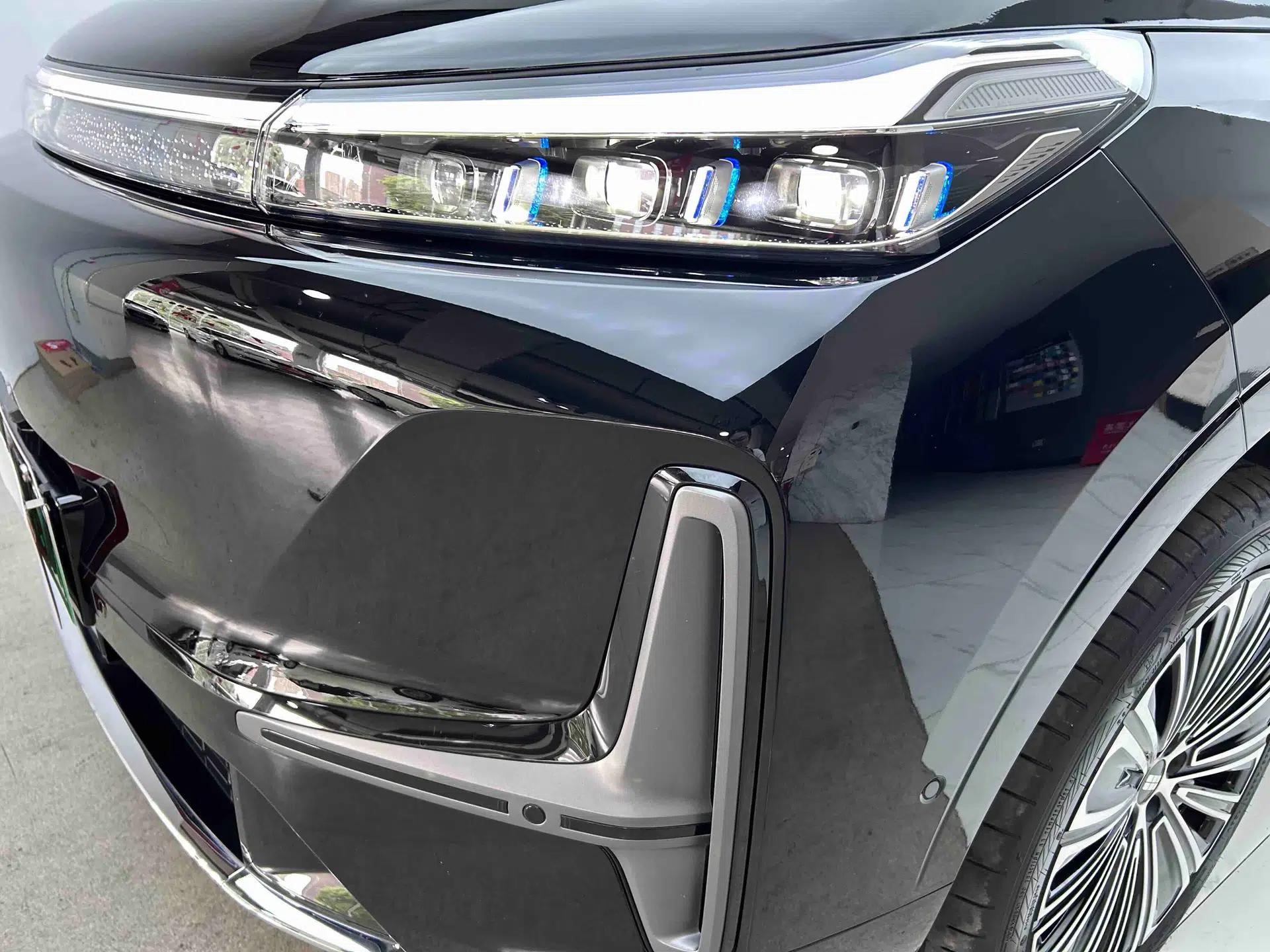 Geely Galaxy M9 2025 Model 210km Four-Wheel-Drive Leading Edition — миниатюра 2