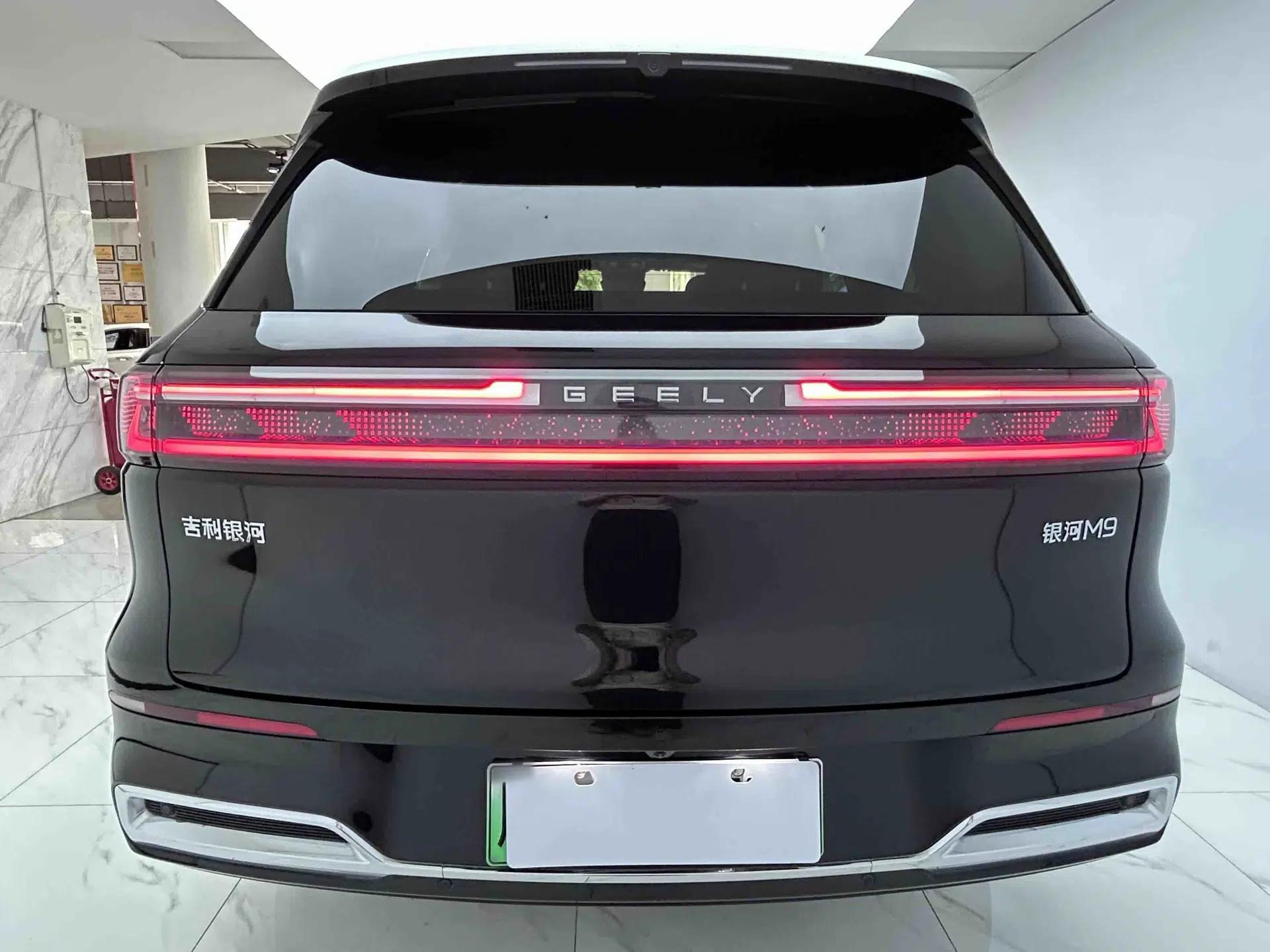 Geely Galaxy M9 2025 Model 210km Four-Wheel-Drive Leading Edition — миниатюра 7