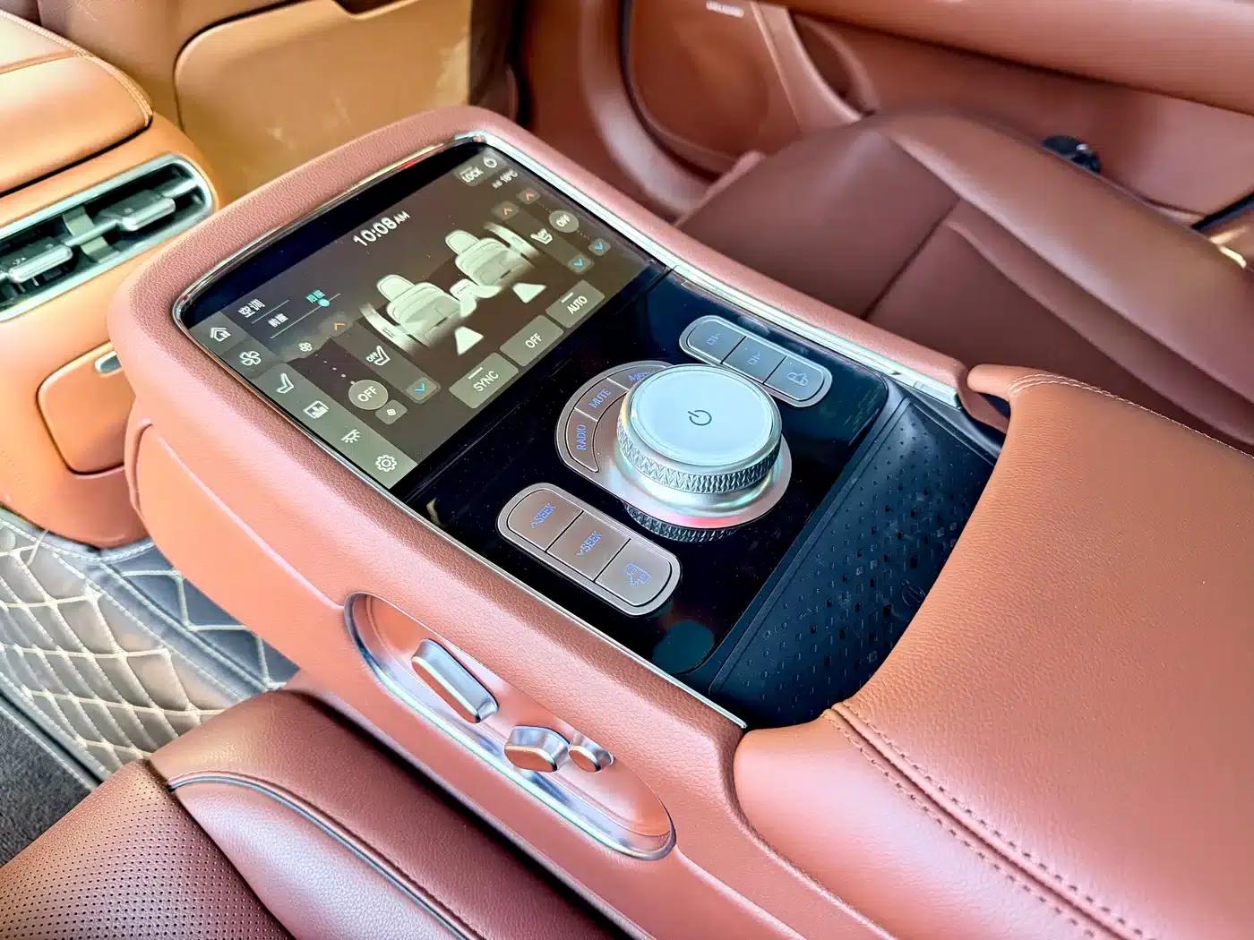 Genesis G90 2023 3.5T Luxury Edition — миниатюра 14