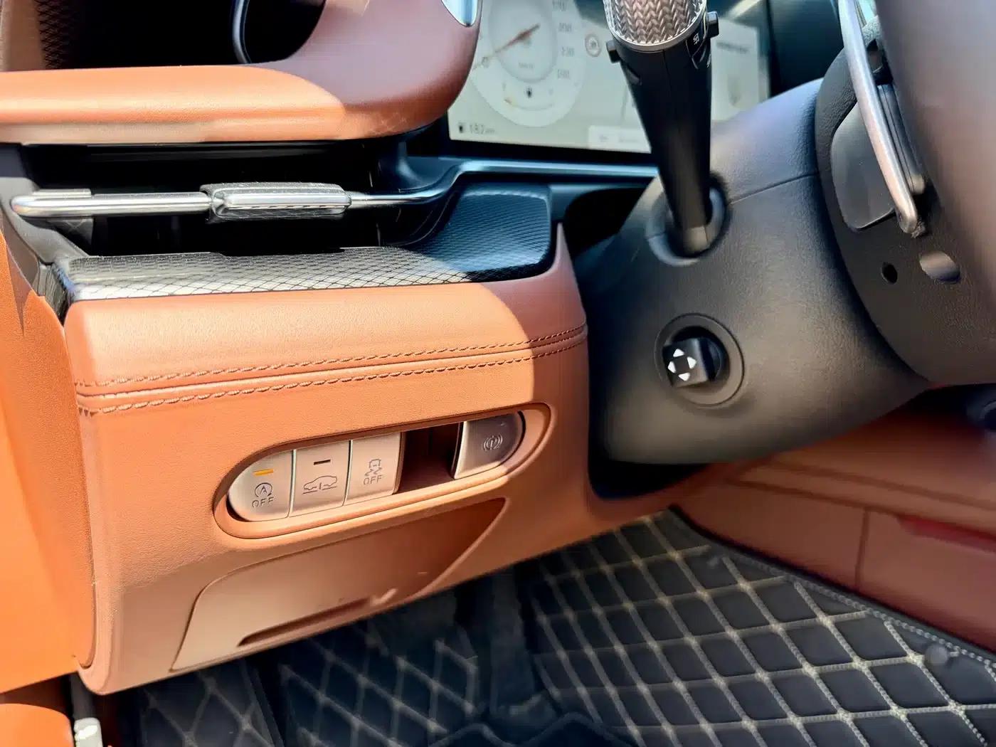 Genesis G90 2023 3.5T Luxury Edition — миниатюра 9