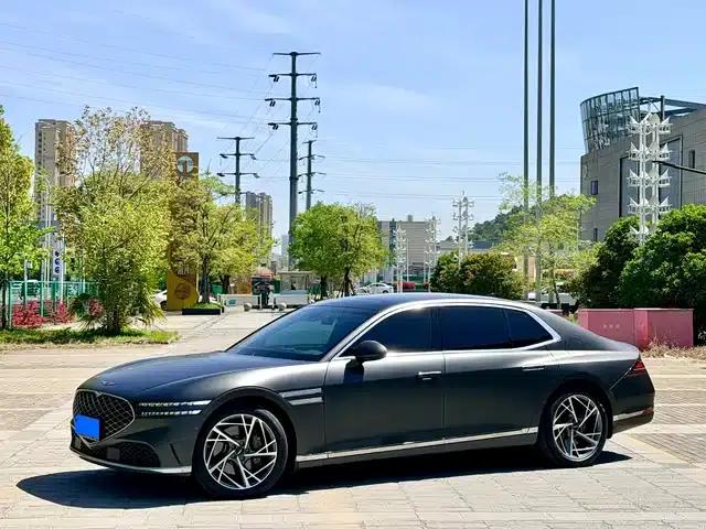Genesis G90 2023 3.5T Luxury Edition