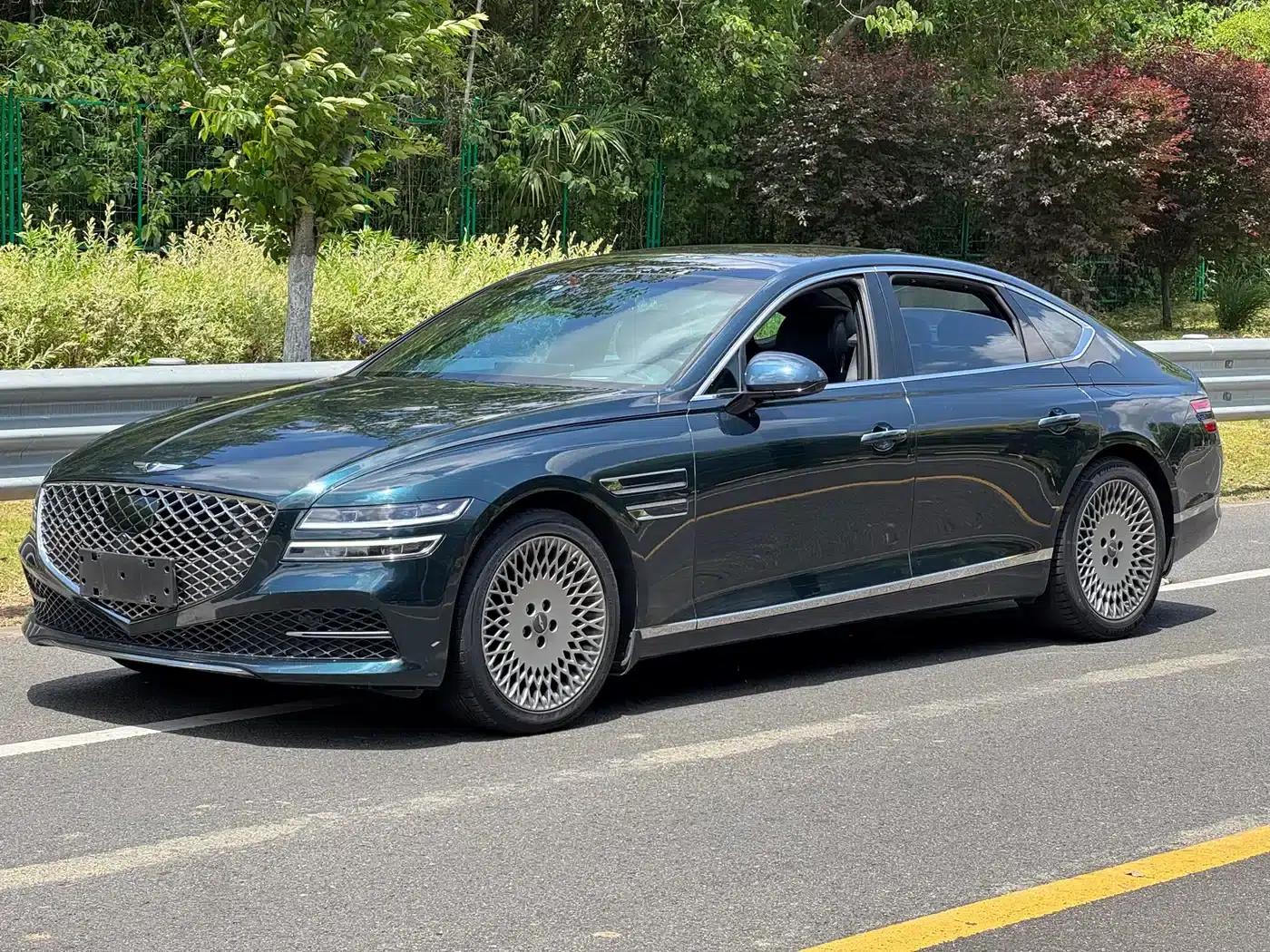 Genesis G80 2023 2.5T Rear-Wheel Drive Flagship Edition — миниатюра 1